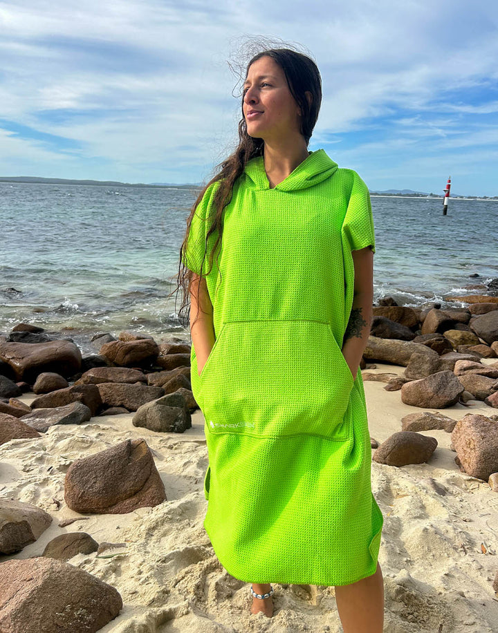 SAND FREE HOODED TOWEL - UNISEX